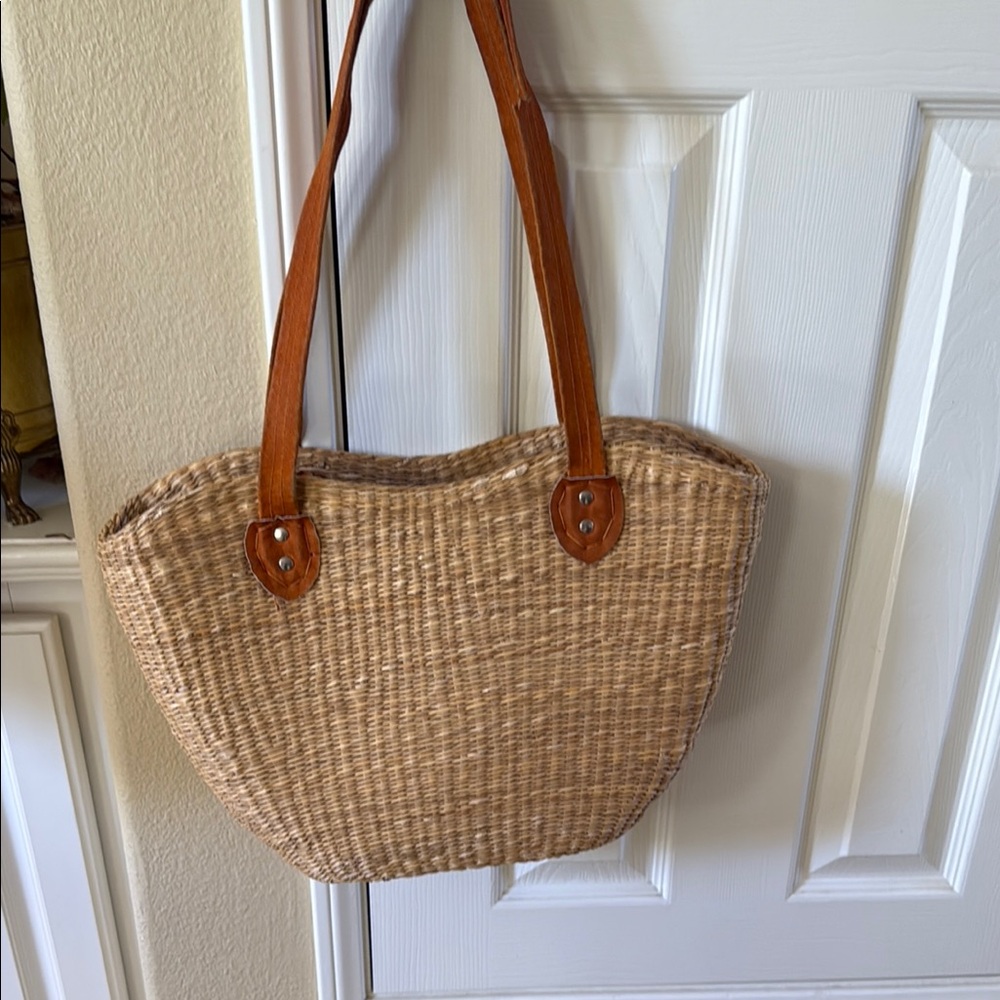 Vintage Tan straw Tote Bag with Leather straps accents summer beach bag